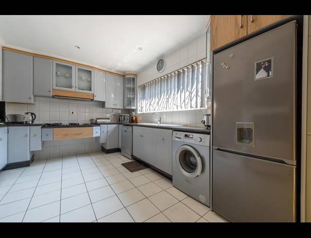 4 BEDROOM HOUSE FOR SALE IN REGENTS PARK